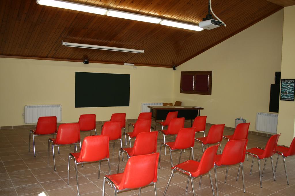Alberg Escola De Piraguisme De Sort Buitenkant foto