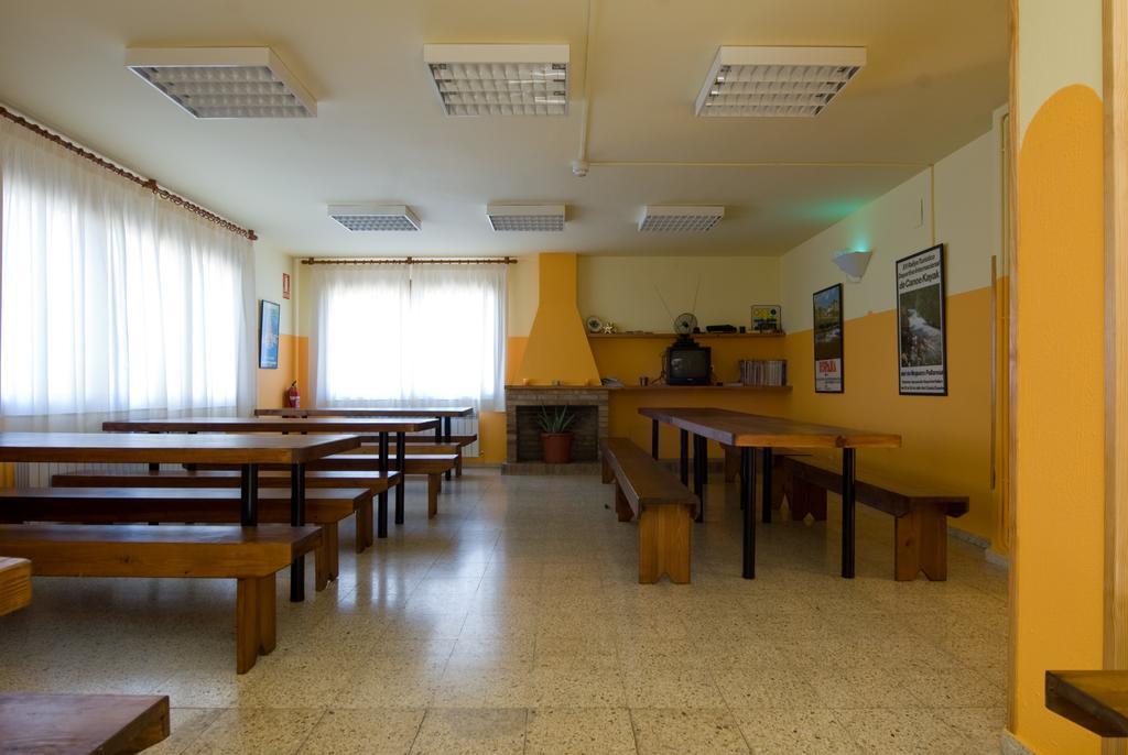 Alberg Escola De Piraguisme De Sort Buitenkant foto